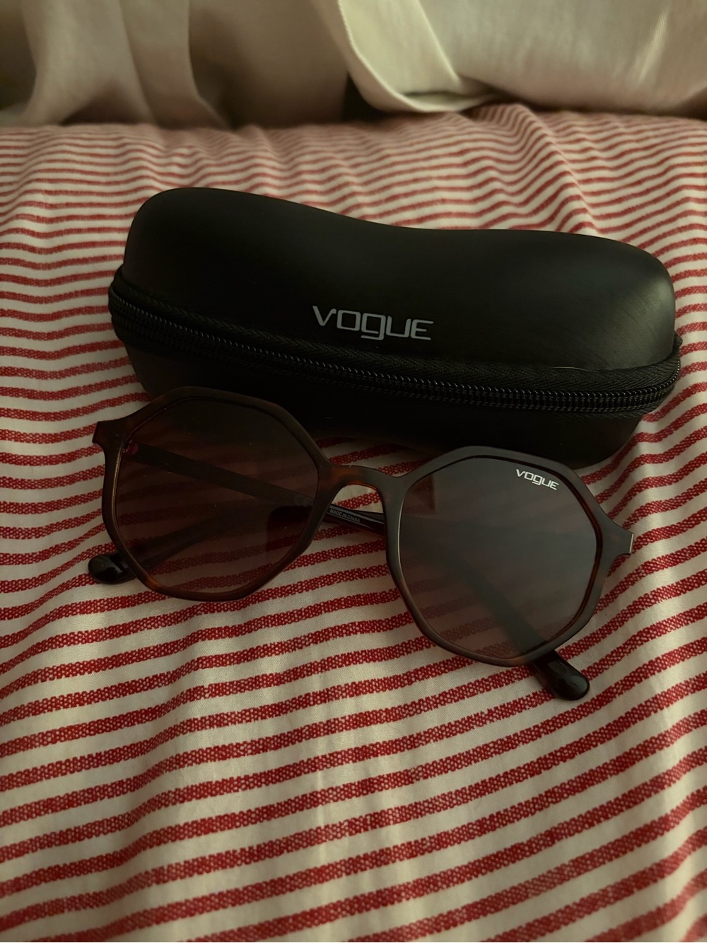 Vogue Round Sunglasses in Brown Tones with Black Case